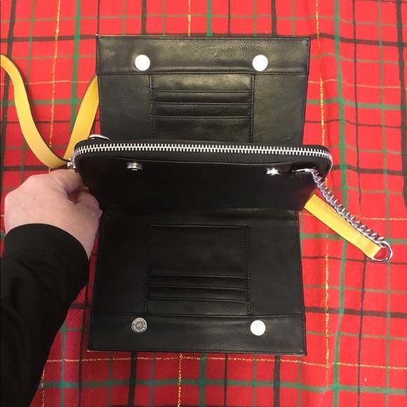 Steve Madden crossbody - Picture 4 of 6